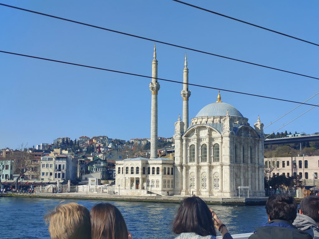 Qué ver en Estambul en 3 días - Mezquita de Ortaköy